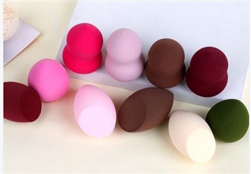 Zákazková výroba hubky na make-up Kontakt Poleview